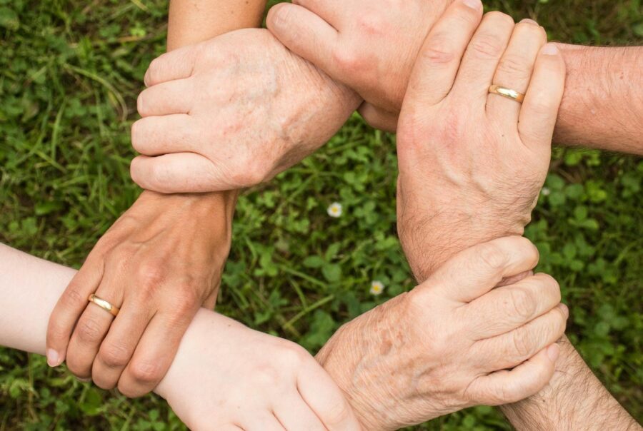 collaboration-aide-soignant-infirmier-formation aide-soignant-infirmier-communication AS IDE-rôles aide-soignant-infirmier-travail en équipe soignante-formation collaboration-interprofessionnelle